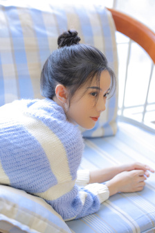 丰满的女邻居